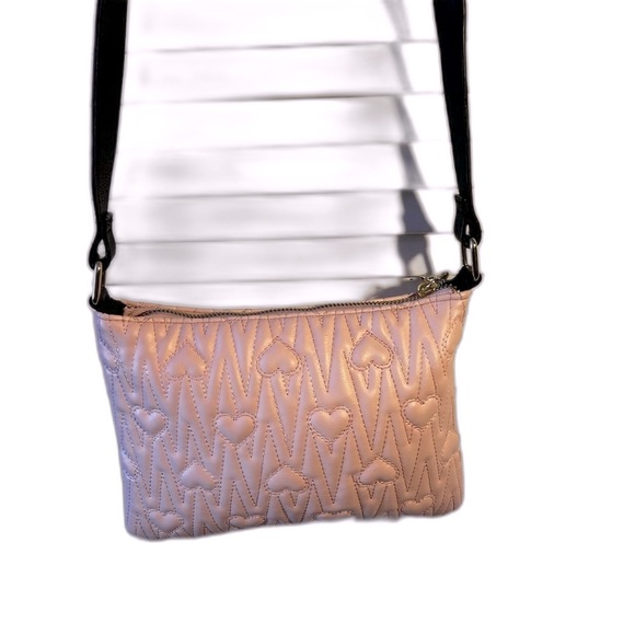 Betsey Johnson Quilted Heart Pink Crossbody - Picture 2 of 9